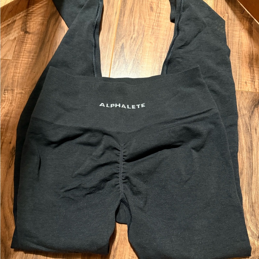Alphalete Amplify Leggings size small